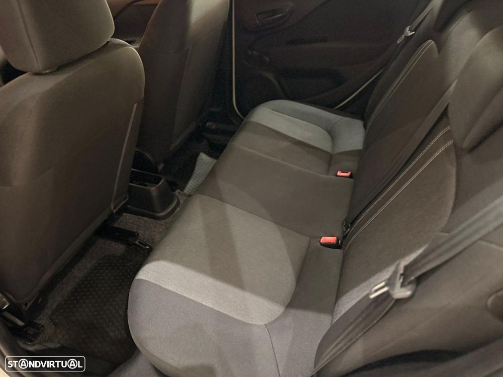 Fiat Punto 1.3 M-Jet Lounge S&S - 11