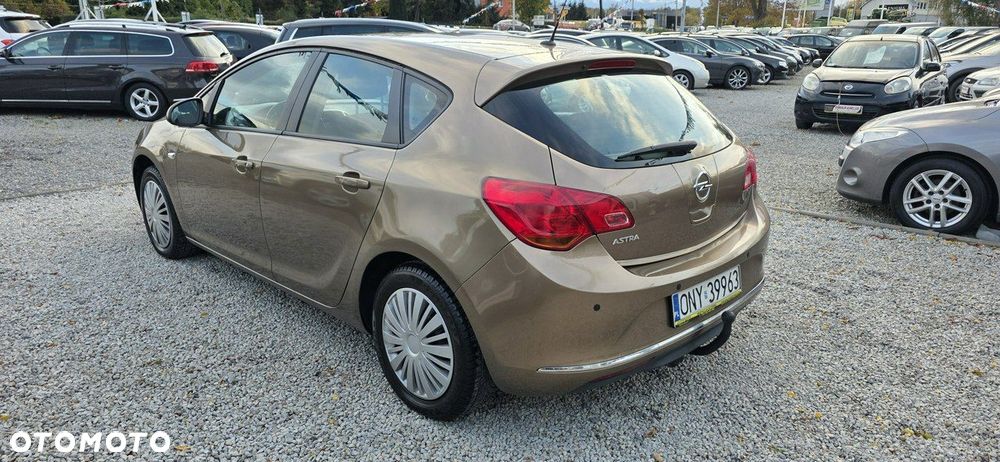 Opel Astra - 12