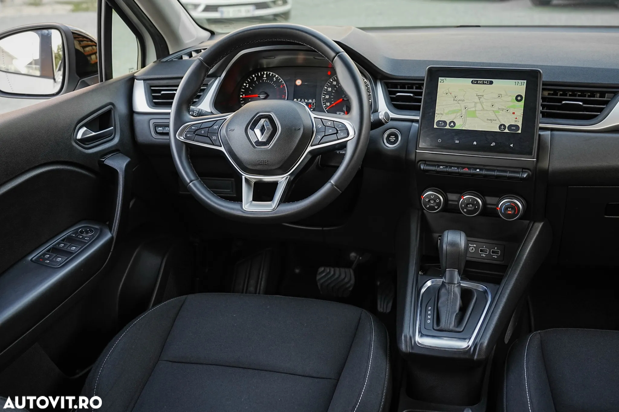 Renault Captur TCe Mild Hybrid 140 EDC GPF EVOLUTION - 14