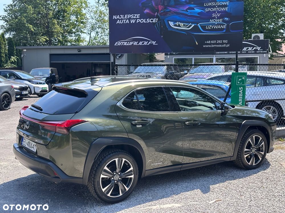 Lexus UX 250h Business Edition - 14