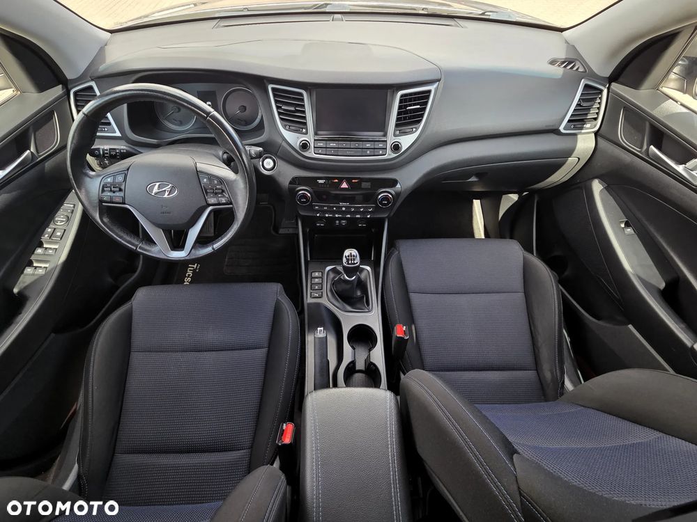 Hyundai Tucson 1.7 CRDI BlueDrive Comfort 2WD - 25