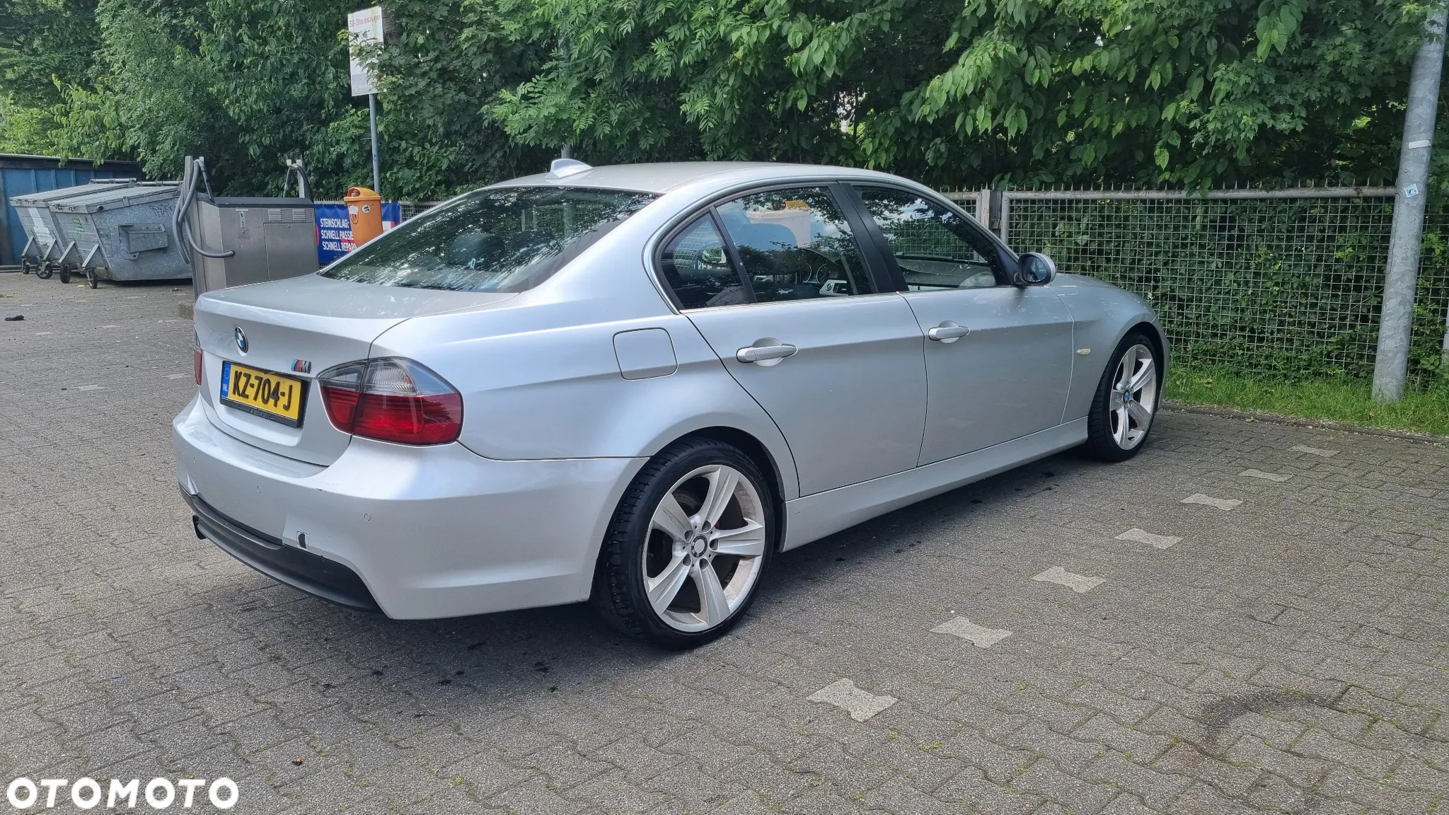 BMW Seria 3 325i - 5