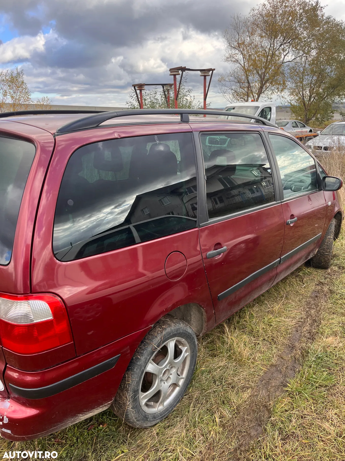 Dezmembrez piese Ford Galaxy - 3