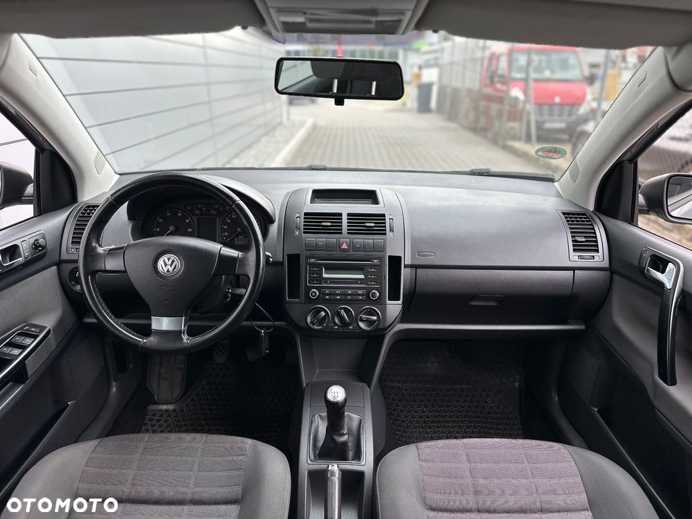 Volkswagen Polo 1.4 Tour - 9
