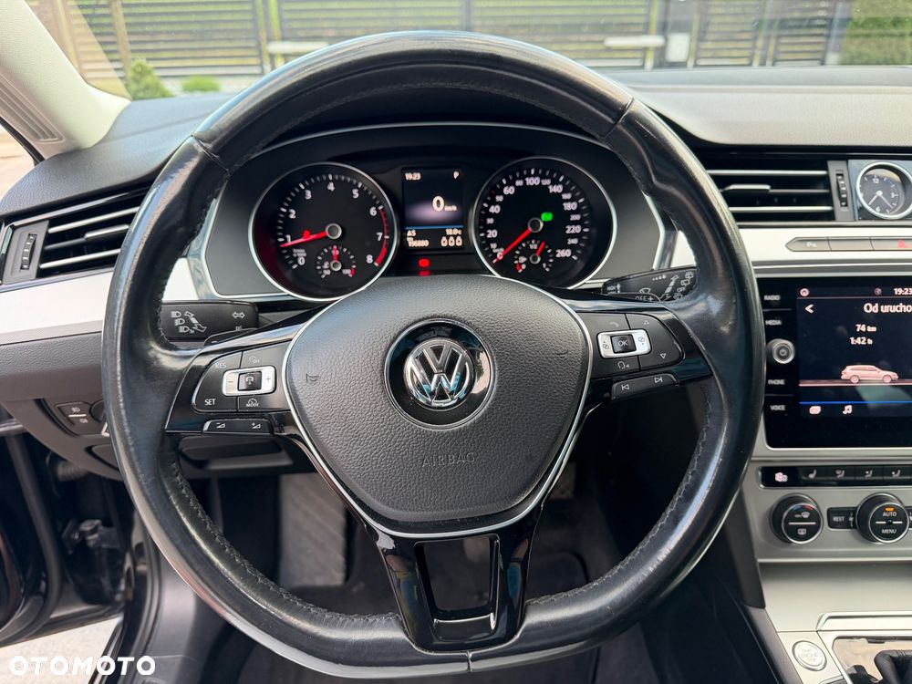 Volkswagen Passat 1.8 TSI BMT Comfortline DSG - 32