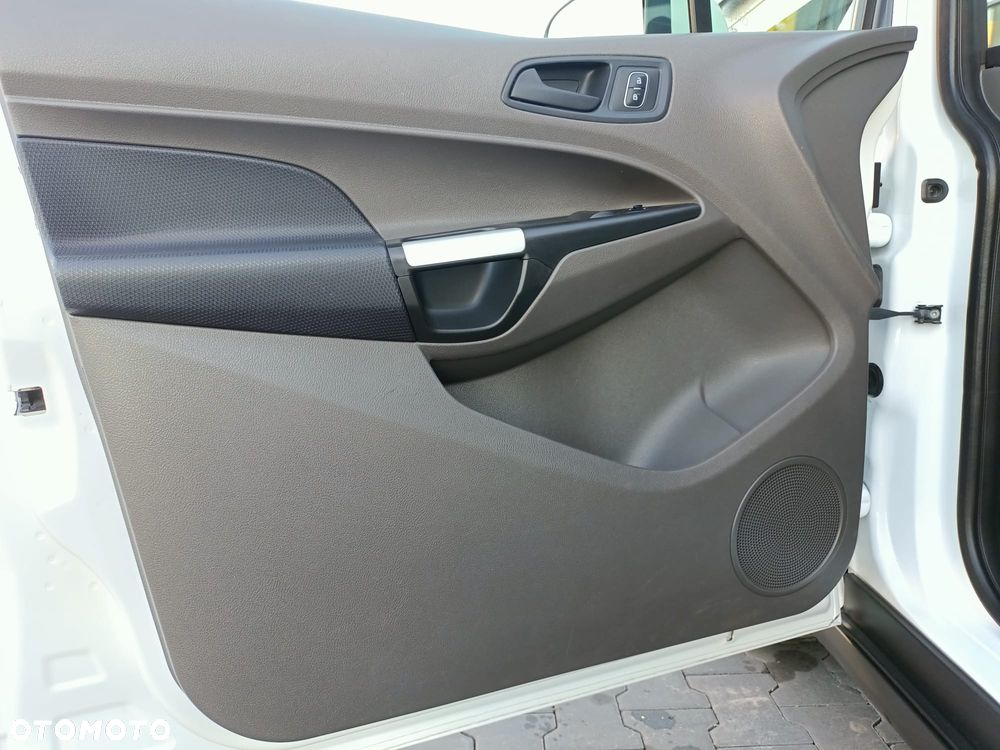Ford Transit Connect - 30