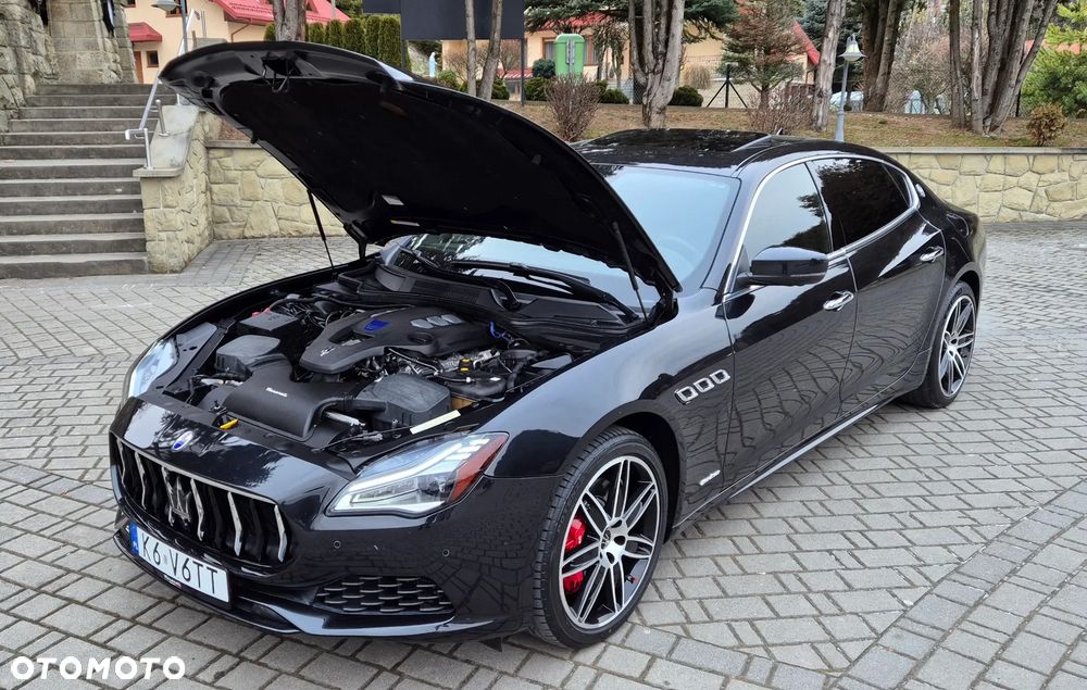 Maserati Quattroporte - 11
