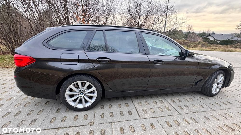 BMW Seria 5 520d xDrive Sport Line - 5