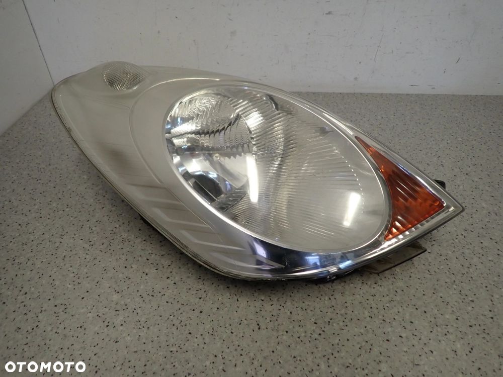 NISSAN NOTE E11 06- LAMPA PRZEDNIA PRAWA REFLEKTOR EUROPA - 2