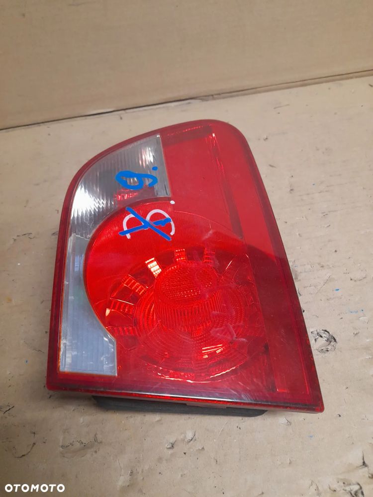 Lampa Prawa w klape  Seat Altea XL 2010 - 3