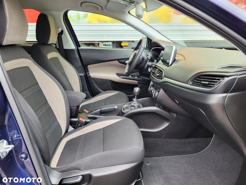 Fiat Tipo 1.4 T-Jet Lounge - 32
