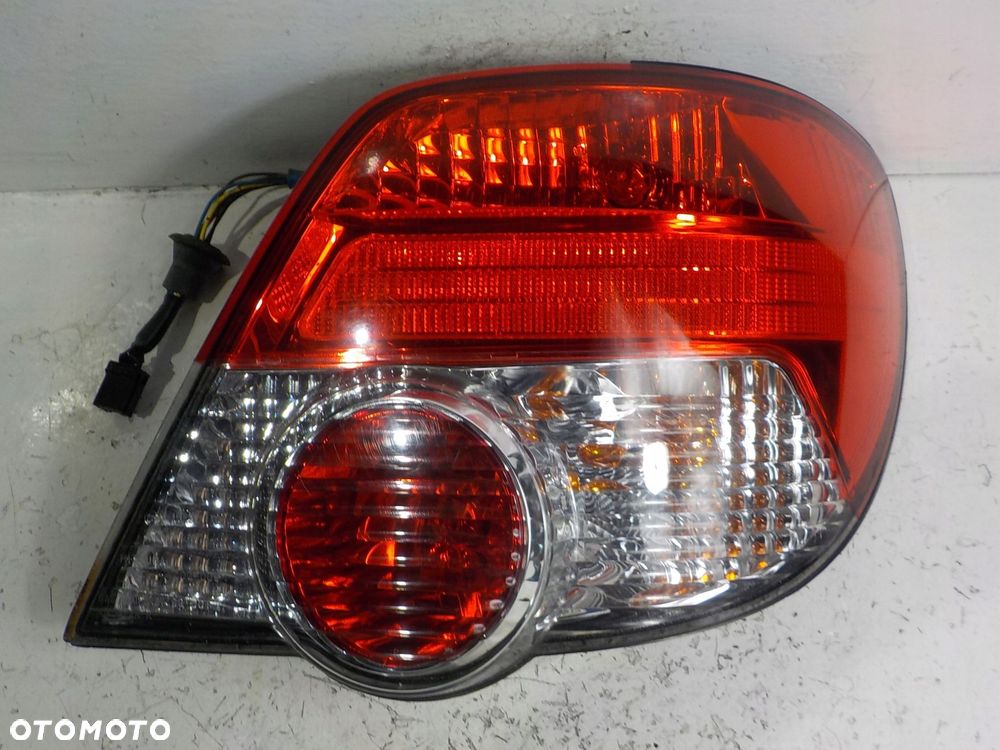 SUBARU IMPREZA II KOMBI LAMPA PRAWA TYŁ TYLNA - 14