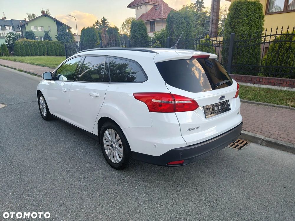 Ford Focus SW 1.5 EcoBoost S&S ACTIVE - 6