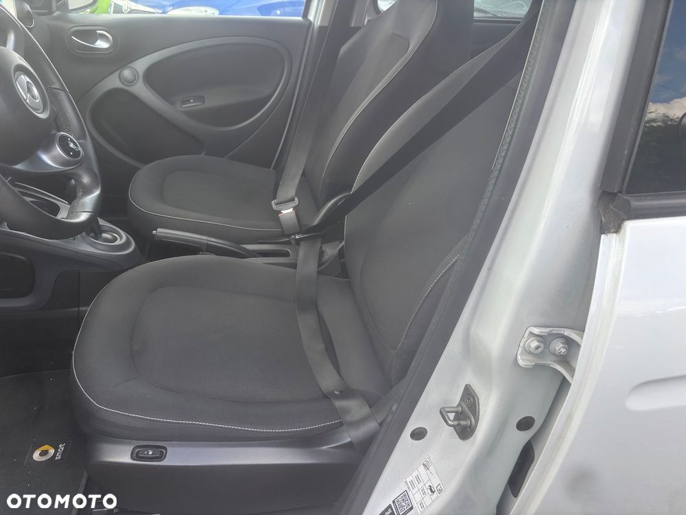 Smart Forfour electric drive passion - 11