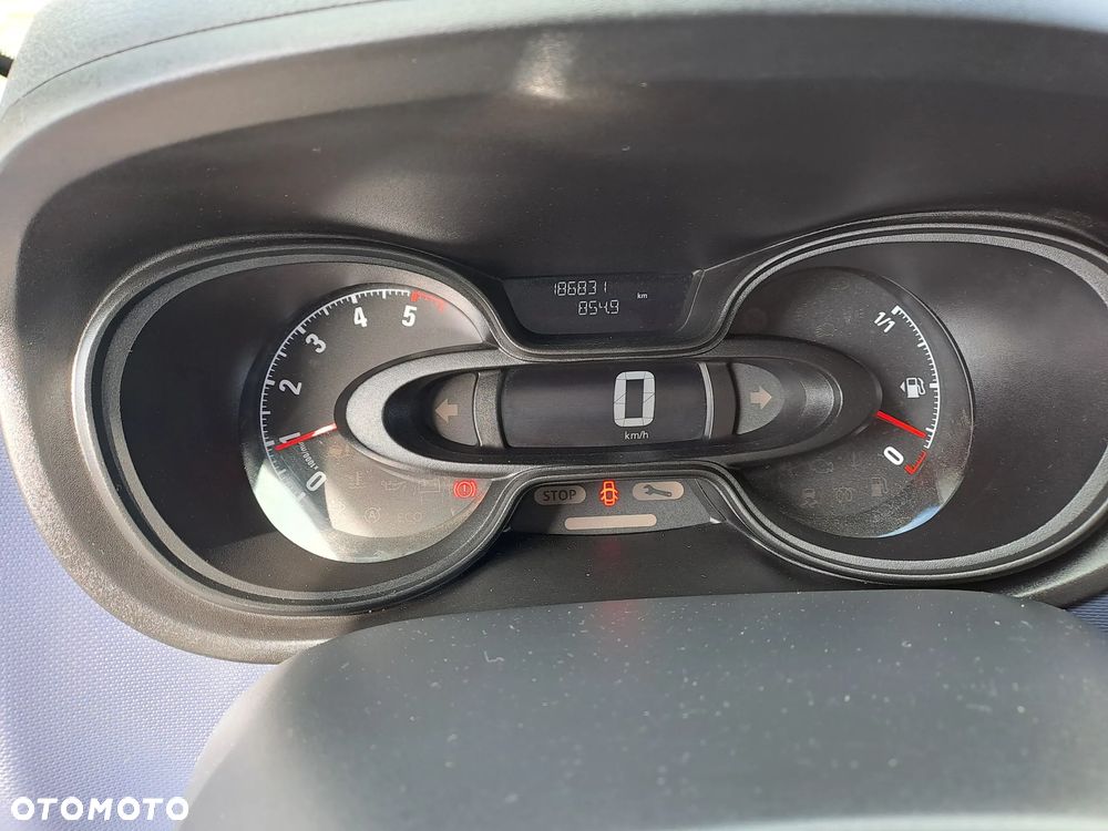 Opel Vivaro - 13
