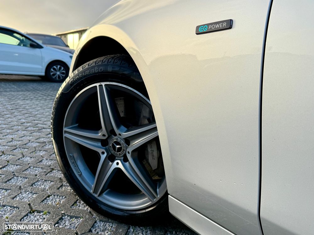 Mercedes-Benz E 300 de AMG Line - 12