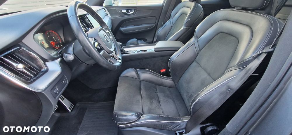 Volvo XC 60 D4 R-Design - 19