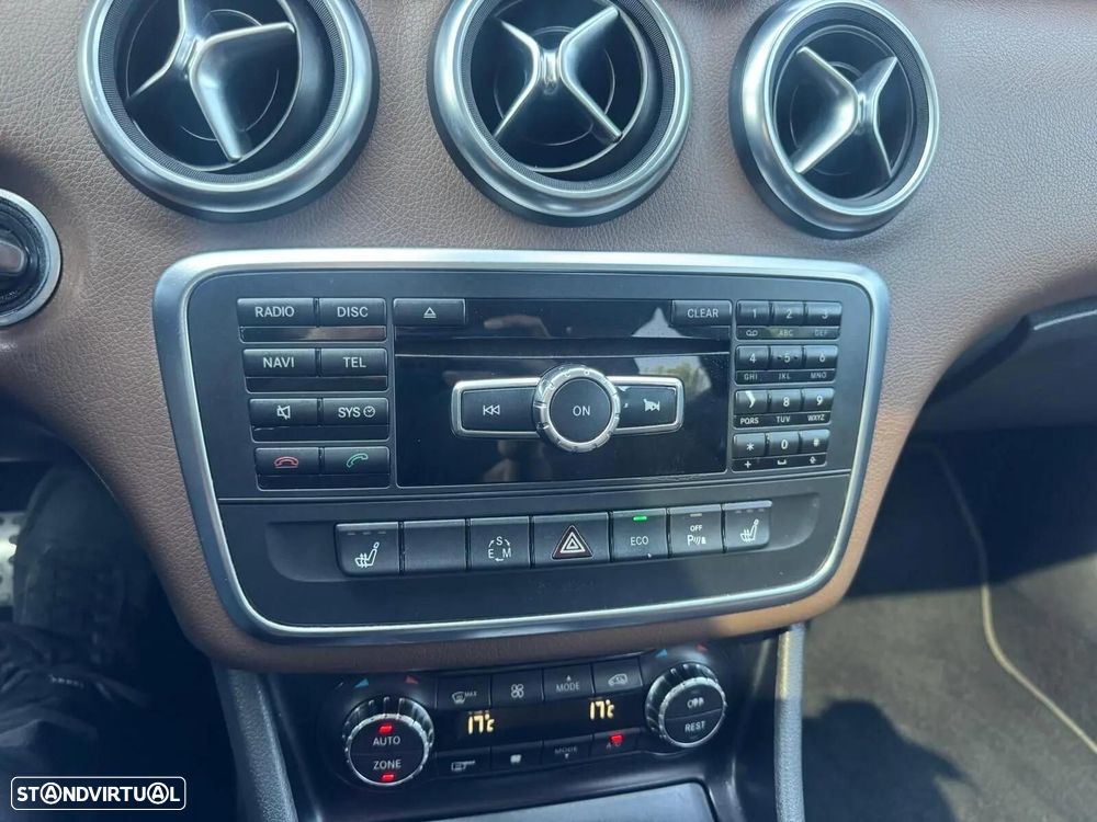 Mercedes-Benz A 220 - 30
