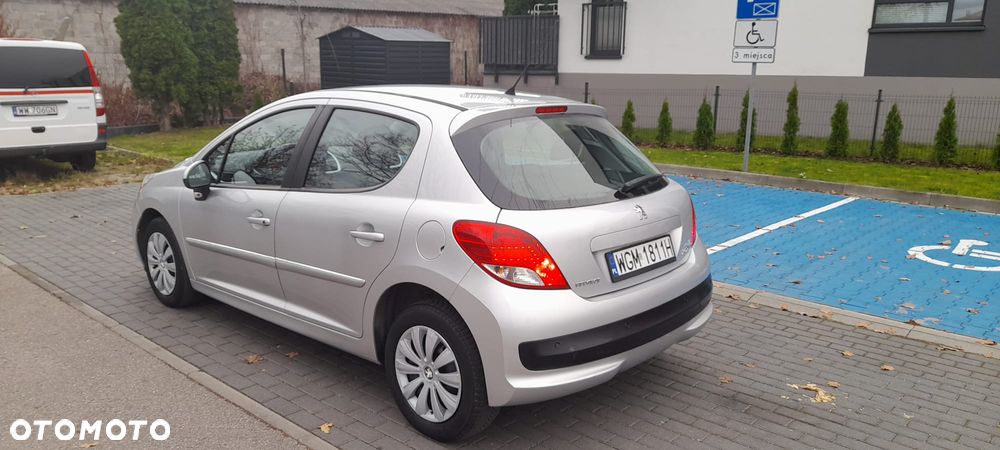 Peugeot 207 1.4 Business Line - 9