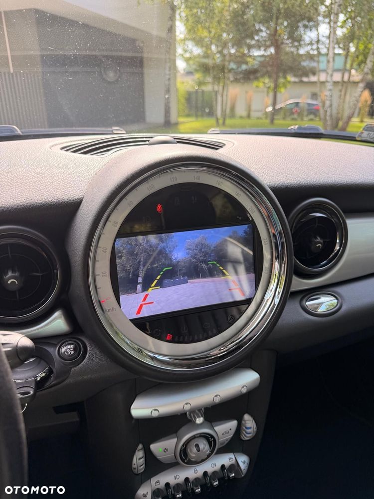 MINI Cooper Standard - 4