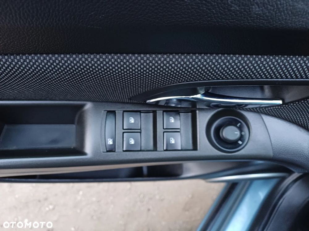 Chevrolet Cruze 1.6 LT+ - 16