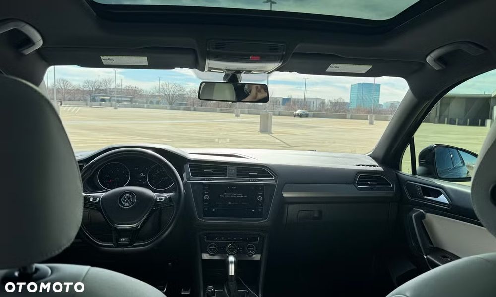 Volkswagen Tiguan - 19