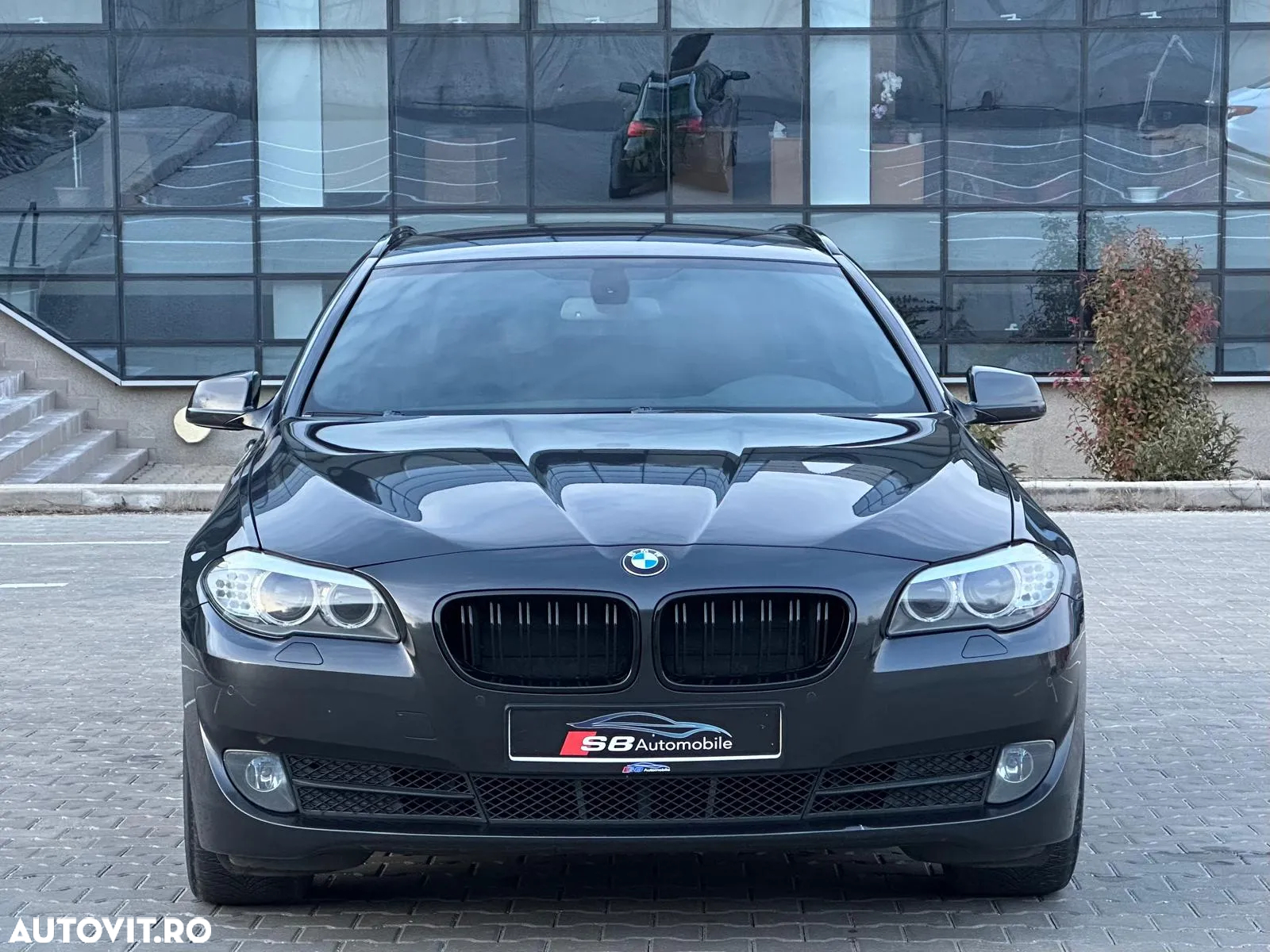 BMW Seria 5 520d Touring Aut. Luxury Line - 9
