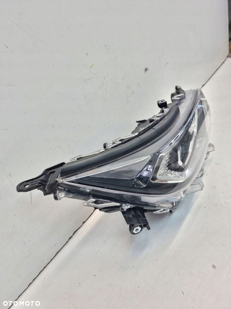 Toyota RAV4 V 19- FULL LED Lampa przednia PRAWA - 4