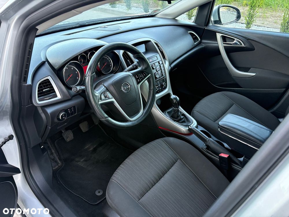 Opel Astra 1.7 CDTI Cosmo - 10