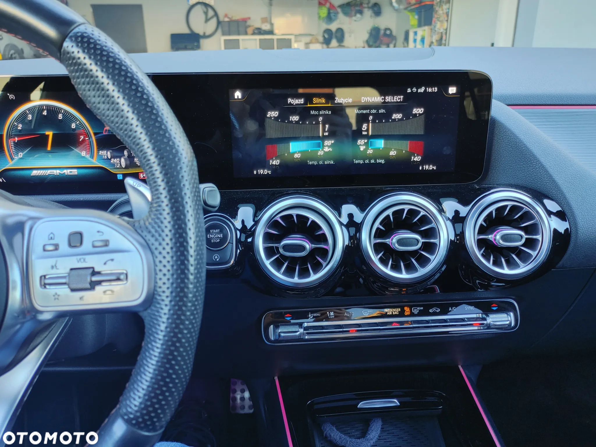 Mercedes-Benz GLA AMG 35 4-Matic - 20
