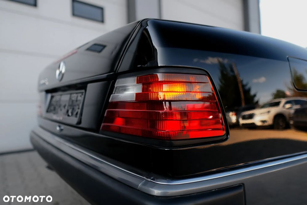 Mercedes-Benz W124 (1984-1993) - 13