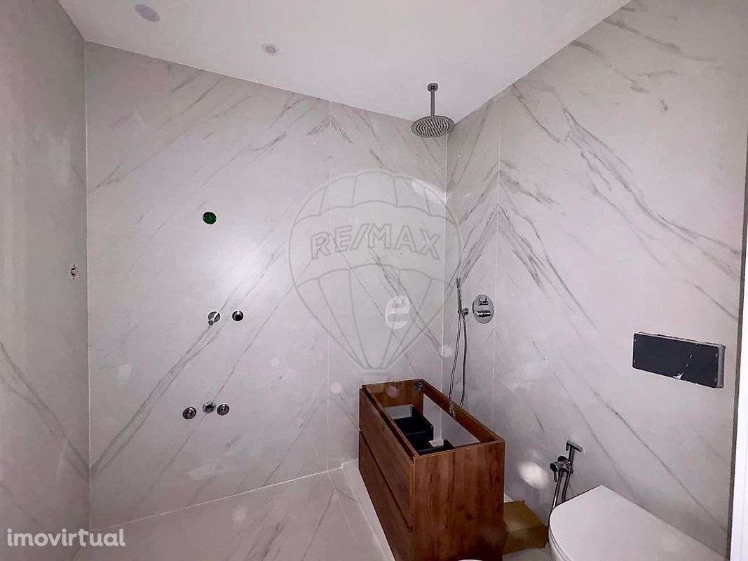 APARTAMENTO T0 NOVO JUNTO À AVENIDA DA LIBERDADE, BRAGA - Grande imagem: 2/15