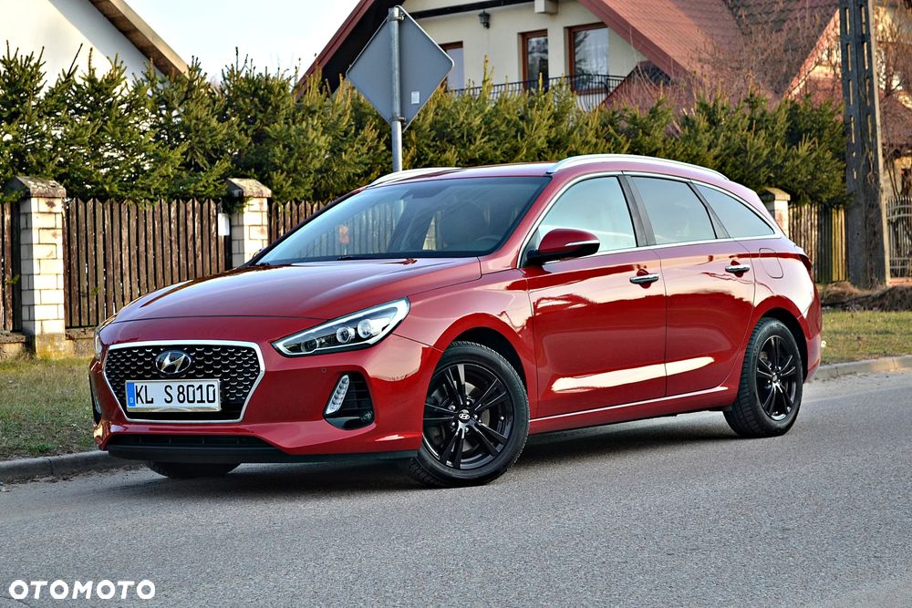 Hyundai i30 blue 1.6 CRDi Premium - 3