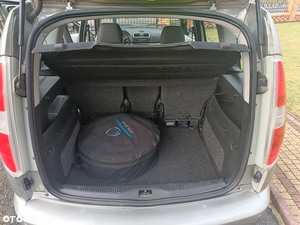 Skoda Roomster 1.6 16V - 15