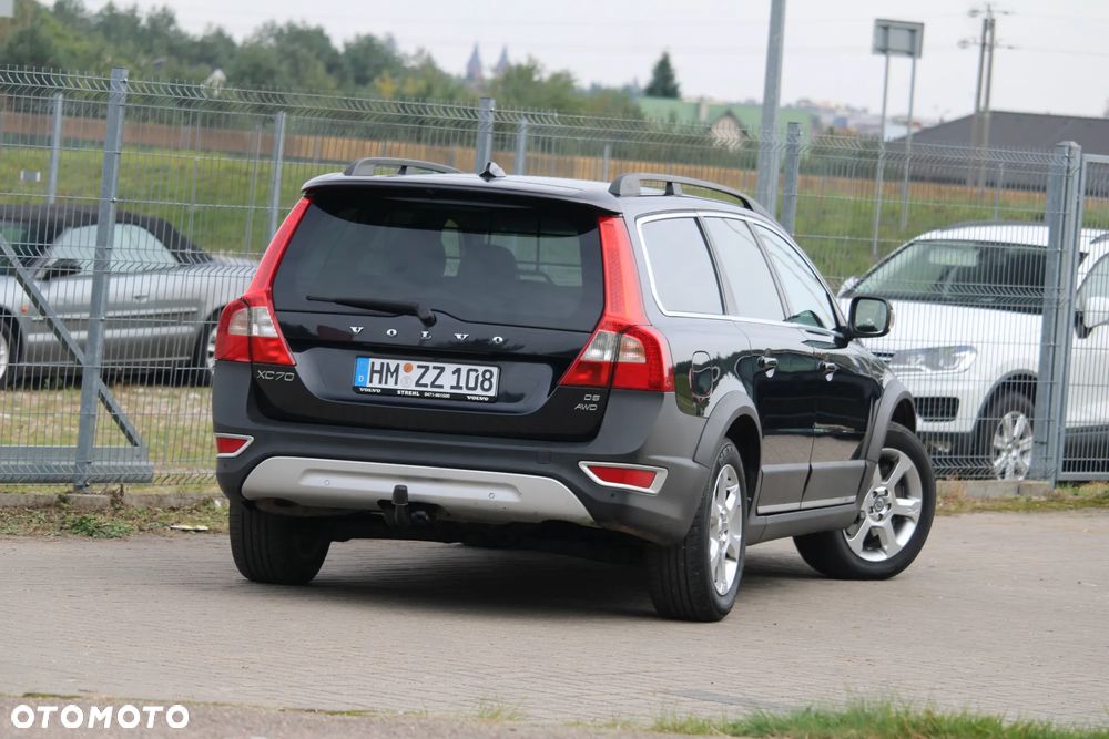 Volvo XC 70 D5 AWD Summum - 9