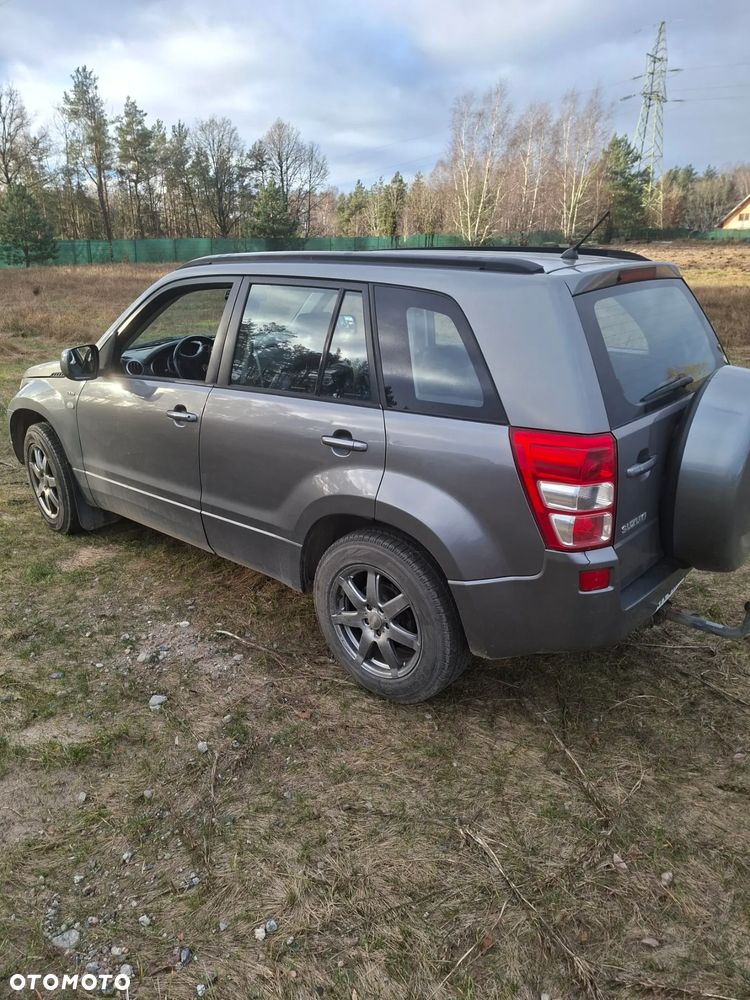 Suzuki Grand Vitara 1.9 DDiS De luxe - 5