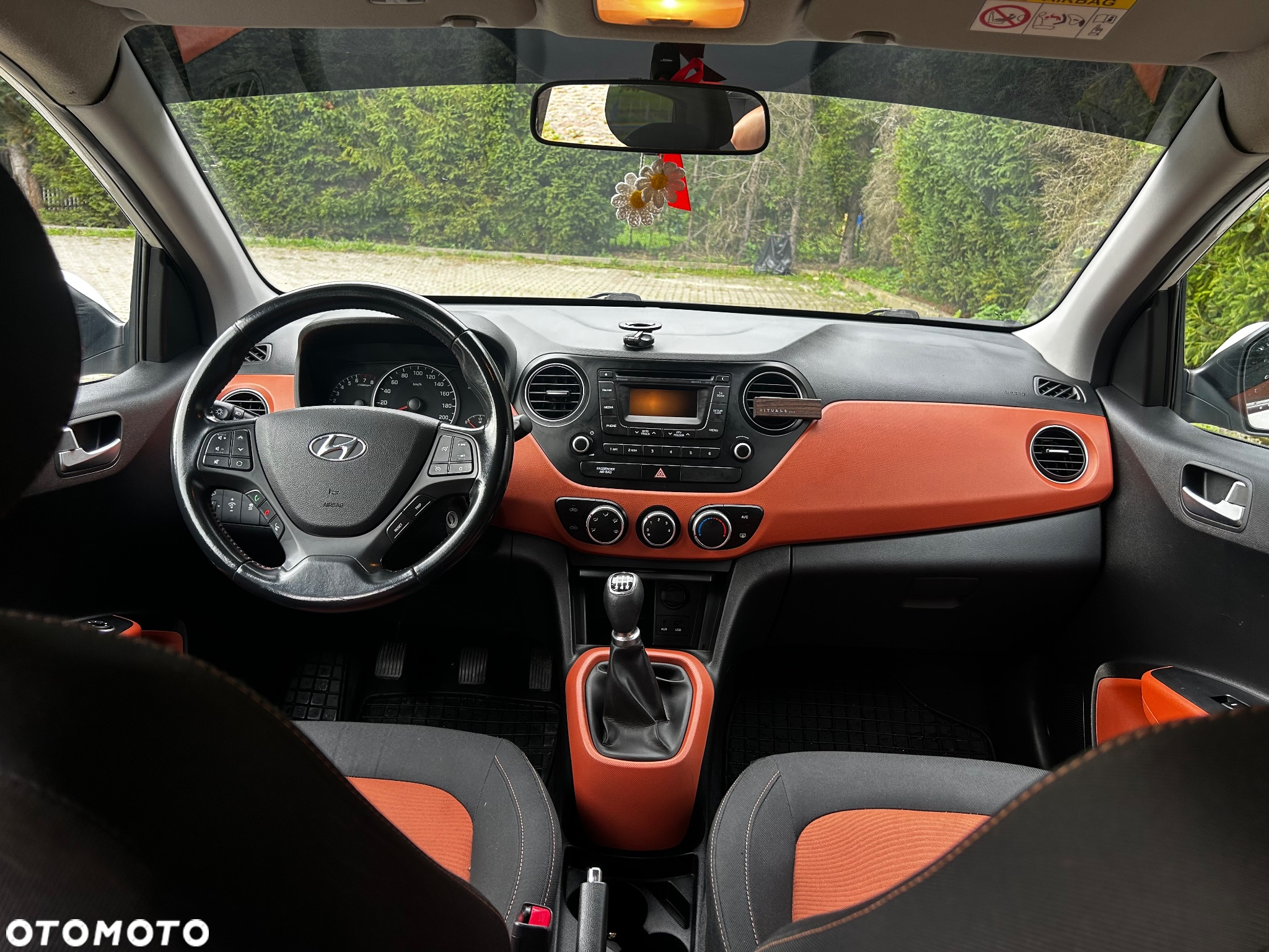 Hyundai i10 - 12