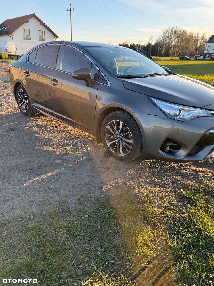 Toyota Avensis 1.8 Premium - 2