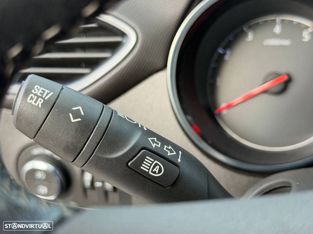 Opel Crossland 1.2 T Elegance - 17