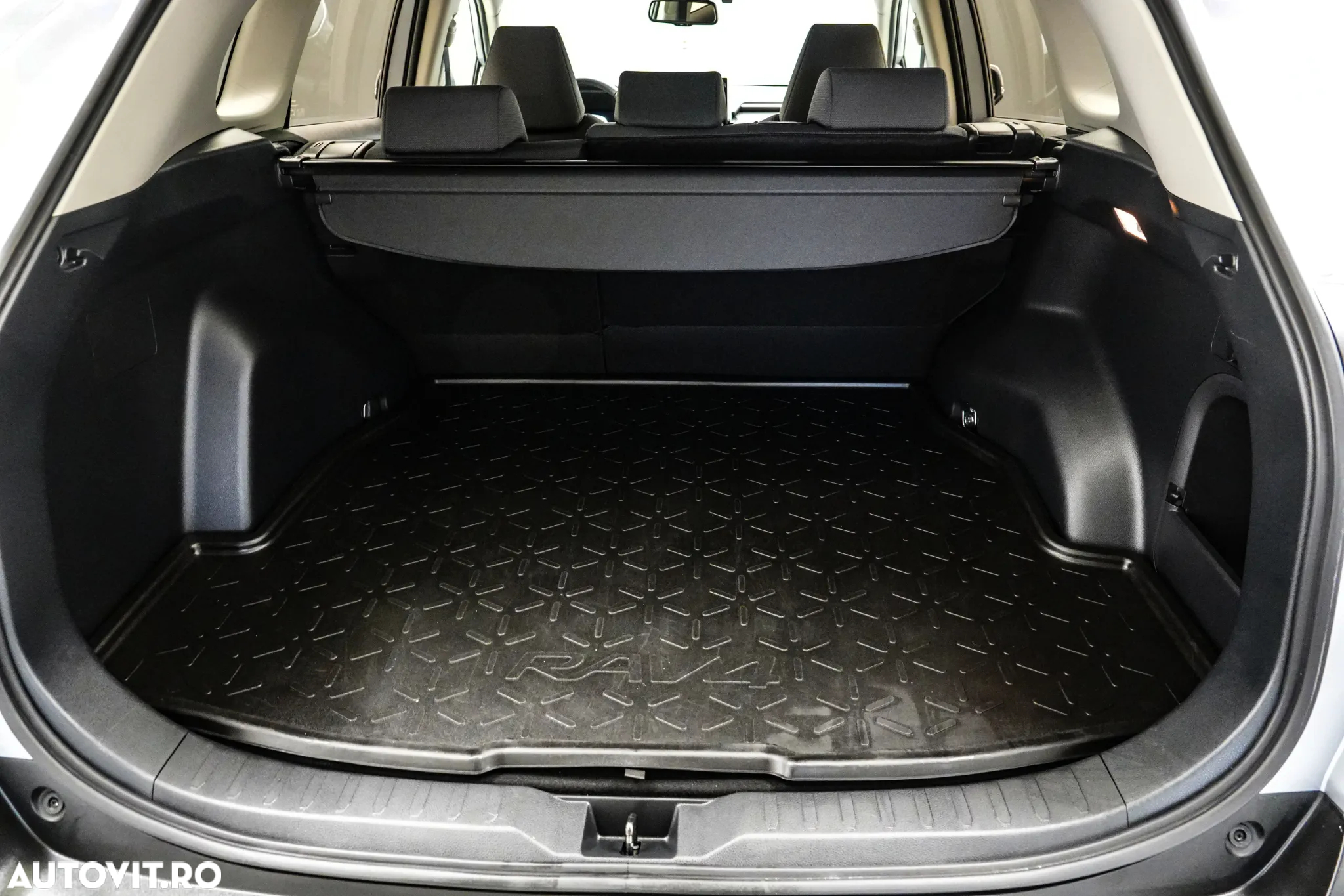 Toyota RAV4 2.5 Hybrid VVT-iE 4x2 Dynamic - 31