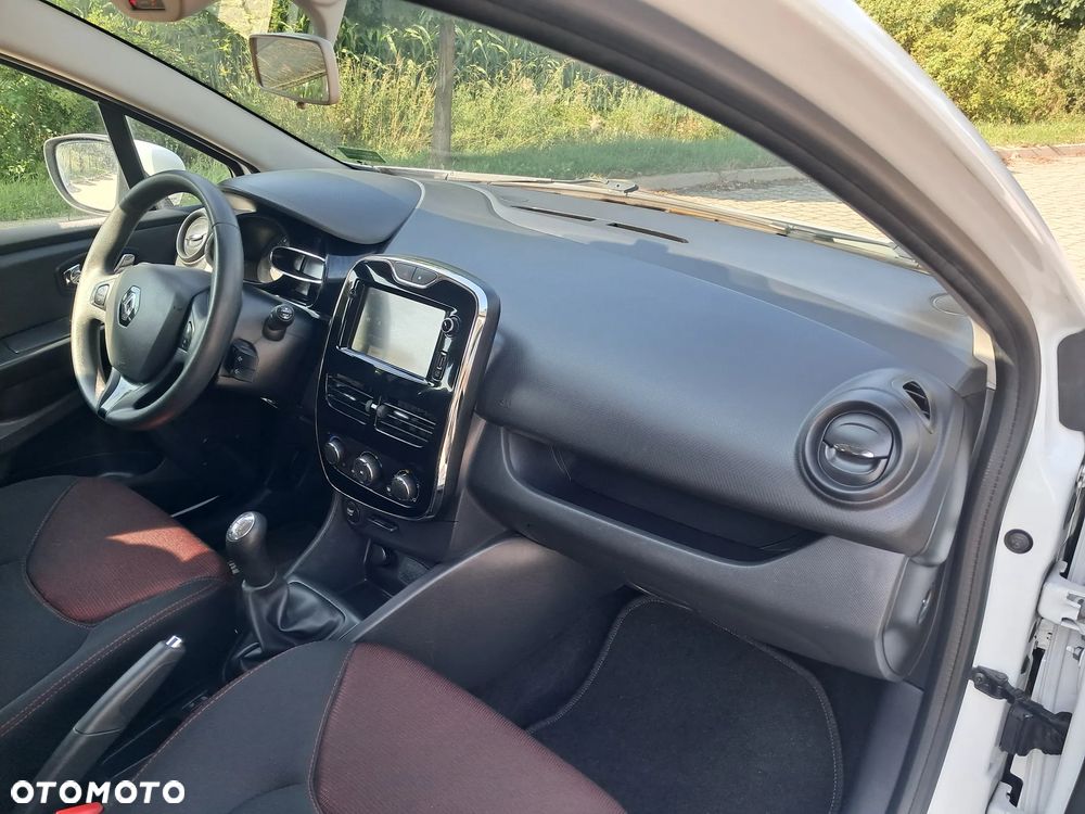 Renault Clio 1.2 16V Expression - 14
