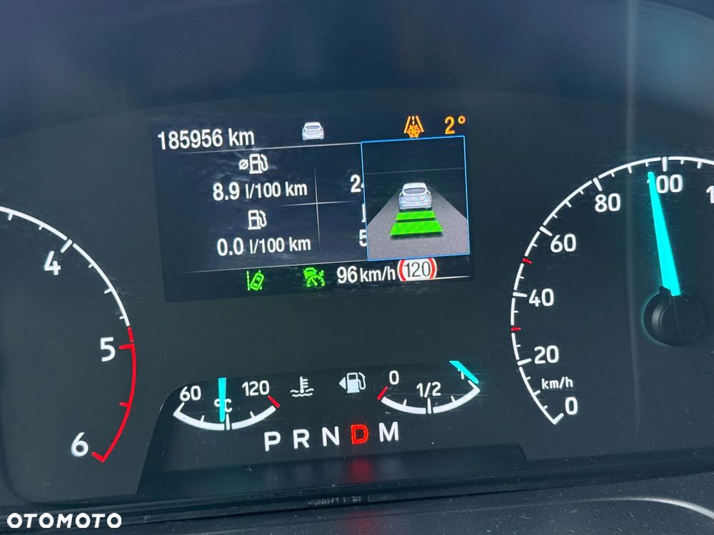 Ford Tourneo Custom - 19
