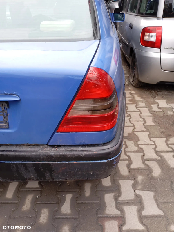 Mercedes W202 lampy tył 95 r.
