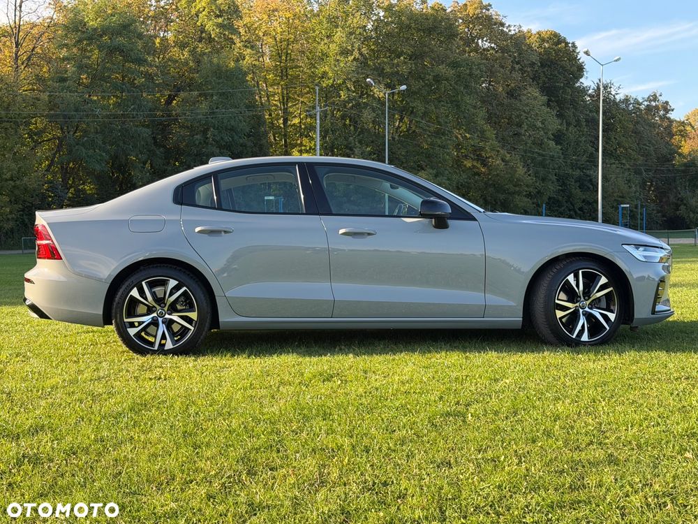 Volvo S60 B5 B Ultimate Dark - 18