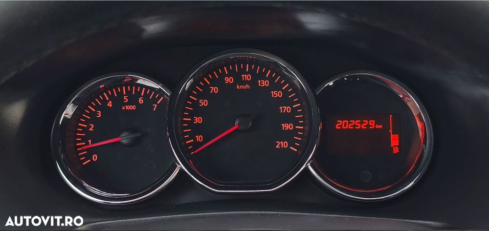 Dacia Logan 1.5 dCi 90 CP Prestige - 9