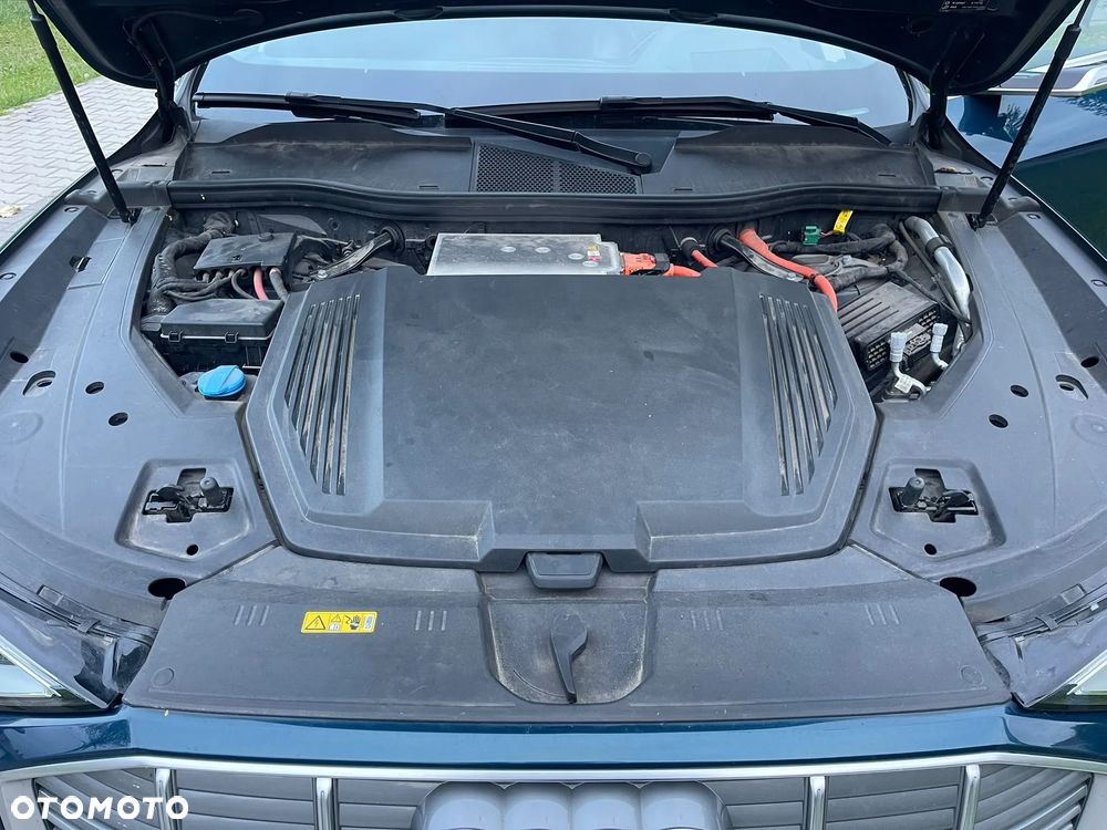 Audi e-tron 55 Quattro S Line - 29