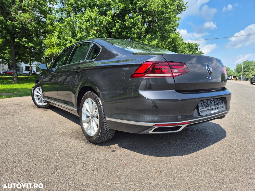 Volkswagen Passat - 5