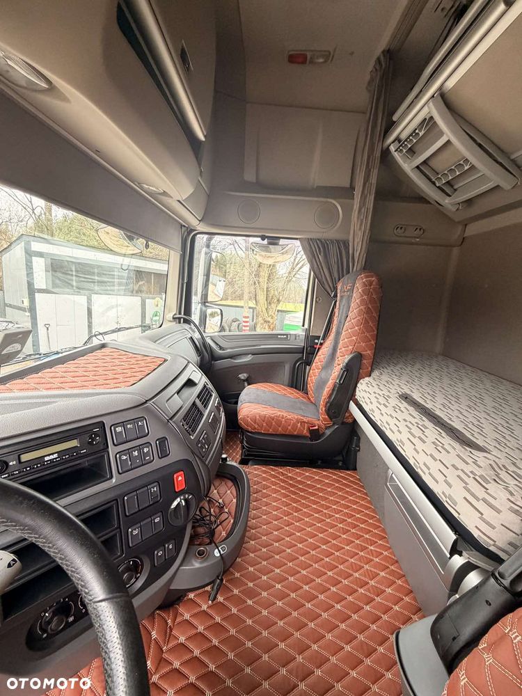 DAF 106 - 8
