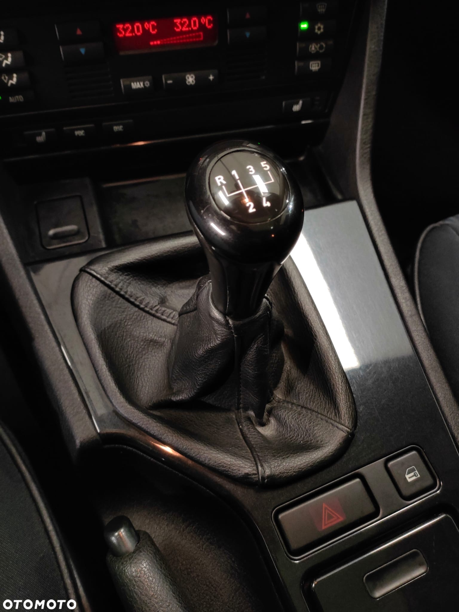 BMW Seria 5 525i - 36