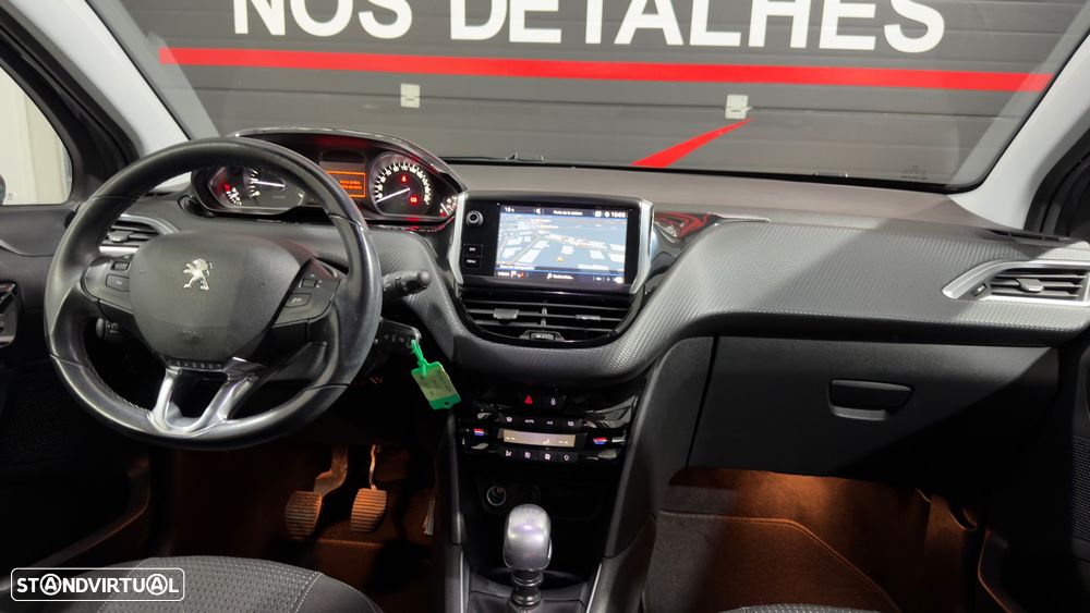 Peugeot 208 PureTech 110 Stop & Start Tech Edition - 15
